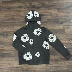 Denim Tears Cotton Wreath zip set in black/gray colorway.